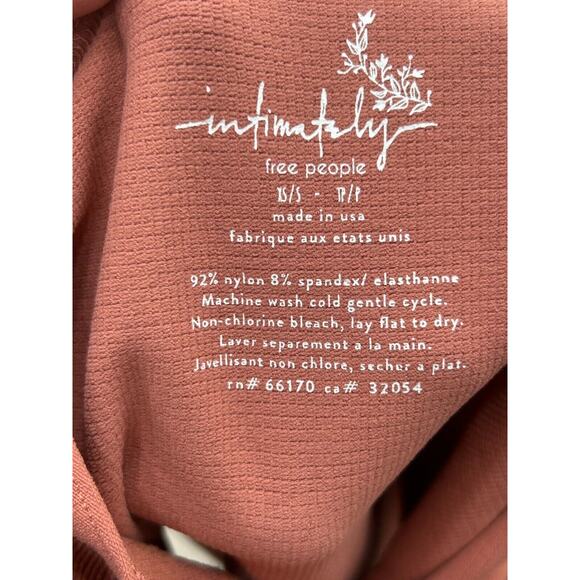 Free People Intimately Solstice Bodysuit Sleeveless Seamless Lace Peach XS/S NEW - Picture 2 of 5